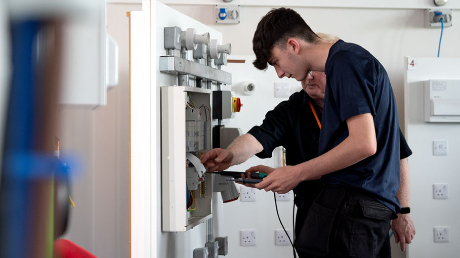 brands training icon